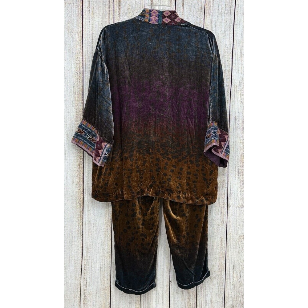 Johnny Was Ombre Cheetah Velvet Jacket and Pants Loungewear Set Size Small NWT - Picture 16 of 16